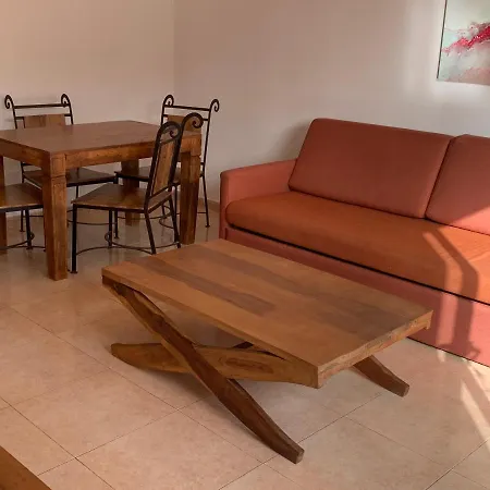 Playa Oasis كوراليهو