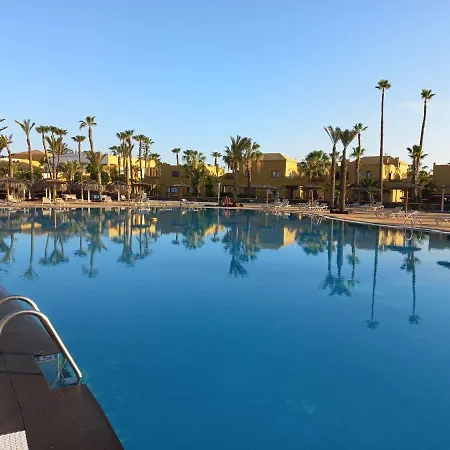 Playa Oasis アパート コラレホ